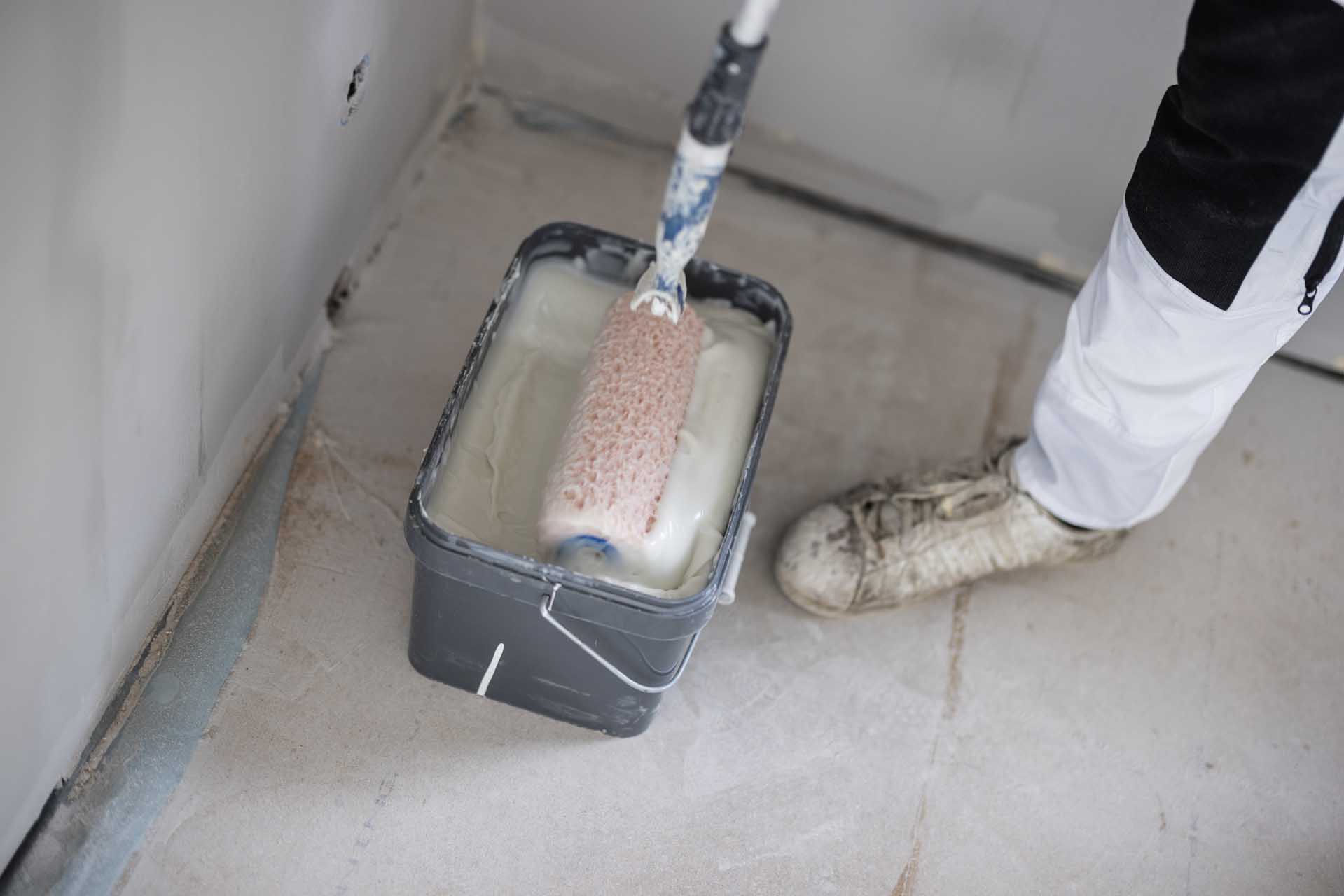 Maling af lejlighed udføres med de rette redskaber